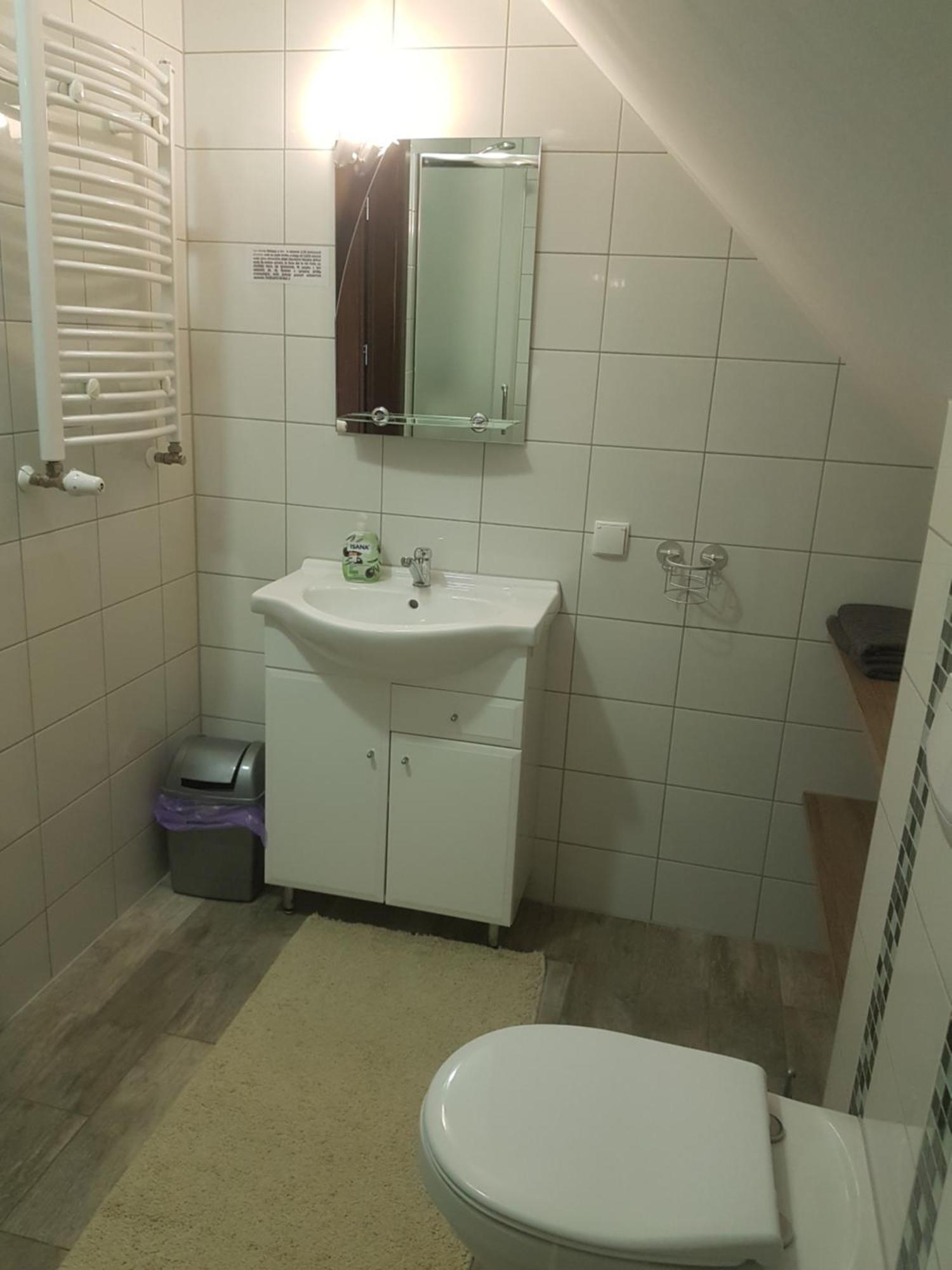 Stas -Przy Szkole Nr 3 W Skawie Skawa Extérieur photo