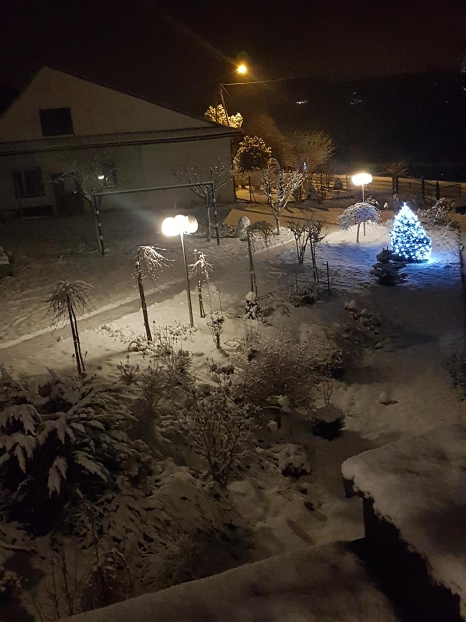 Stas -Przy Szkole Nr 3 W Skawie Skawa Chambre photo